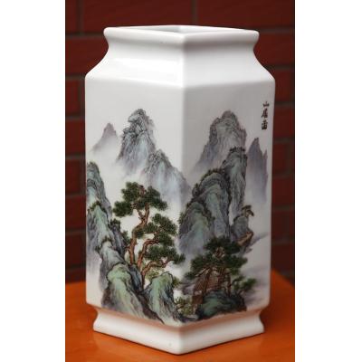 《游春图》汪锋陶瓷作品 粉彩 菱形镶器 长25cm高30cm